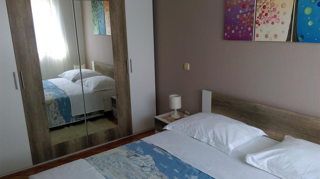 Apartments Mirela Porec Luaran gambar