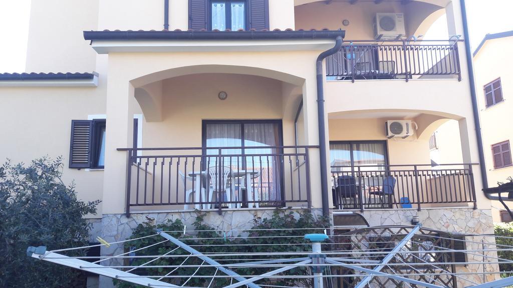 Apartments Mirela Porec Luaran gambar
